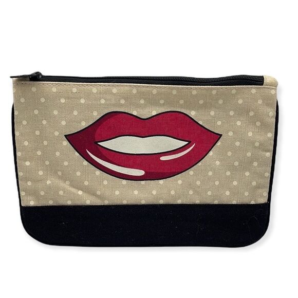 NWT Wool + Pepper Co. BE BOLD STANDOUT RED LIPS Cosmetic Bag - Picture 2 of 3